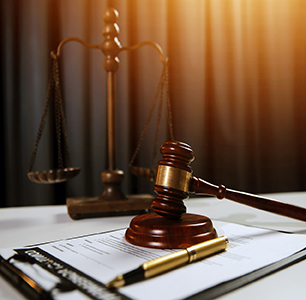 الشؤون القانونية والعقود